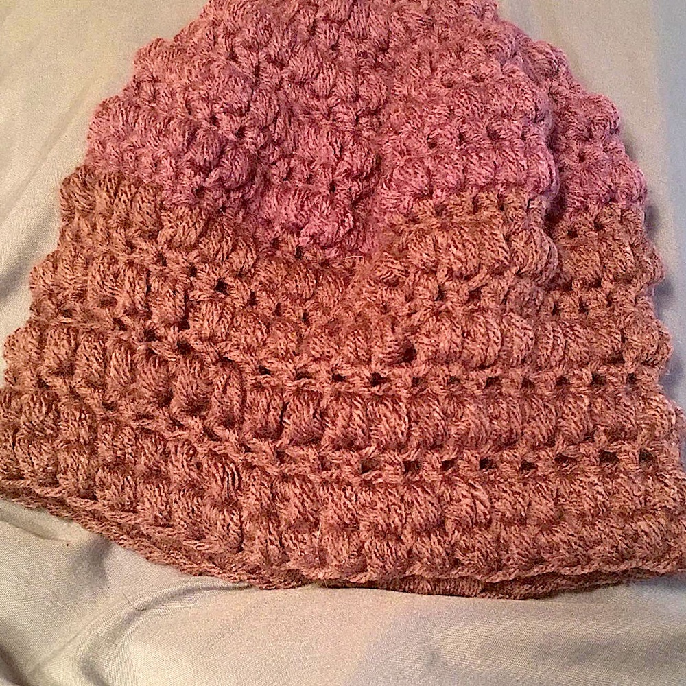 Customyarnin one-size-fits-all women’s hat